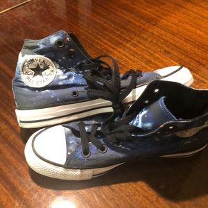 Women’s converse